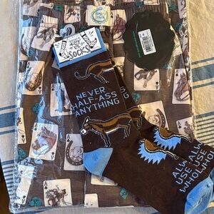 Sterling Creek Baxter pants, and Primative by Kathy socks.